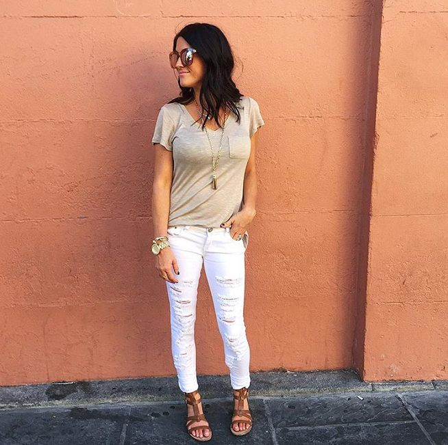 15 Ways to Wear White Jeans - The Sister Studio